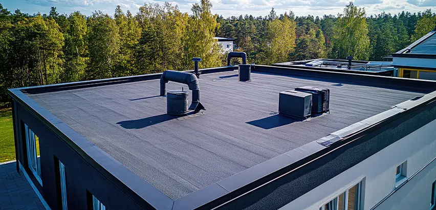 Professional Flat Roof Replacement Services in Kent, WA