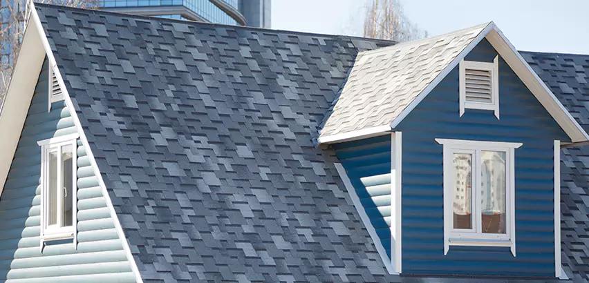 Shingle Roof Maintenance in Kent