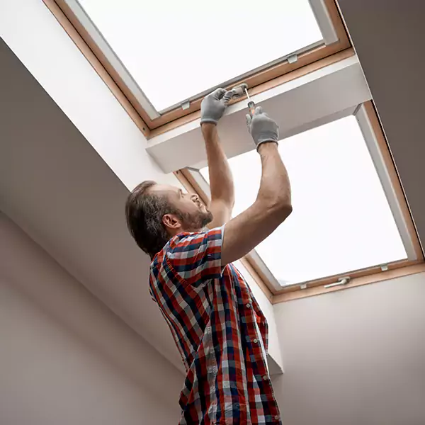 Why Kent, WA Homeowners Choose Kent Roofing Pro for Skylight Repair?